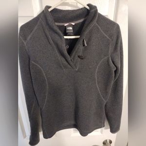 Women's North Face Sweater
